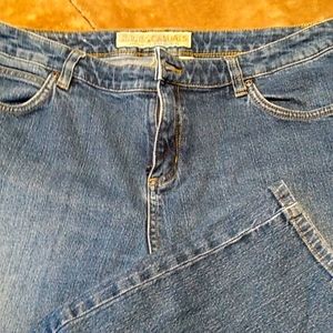 3/$25  Women's Cabela's jeans